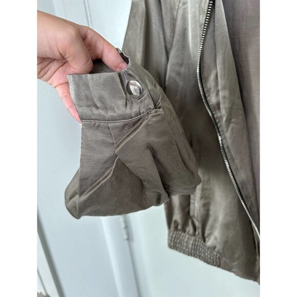 Zara Basic Satin Effect Bomber Jacket Size XS Khaki Green EUC - Picture 6 of 10